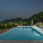 Podere Il Chiesino 8&2 Emma 몬테카티니발디세시다